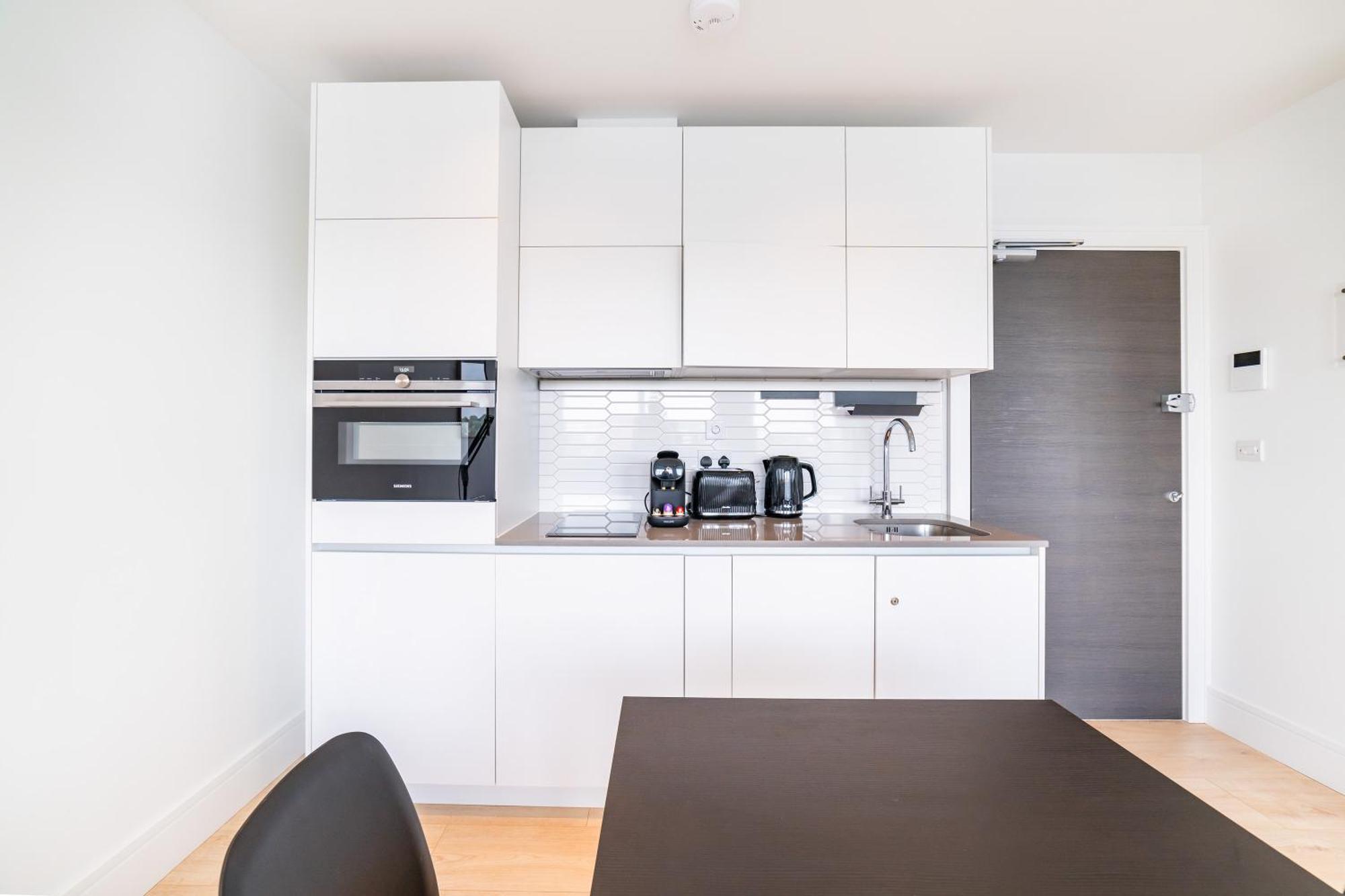 Stylish Retreats On Olympic Way Leilighet London Eksteriør bilde