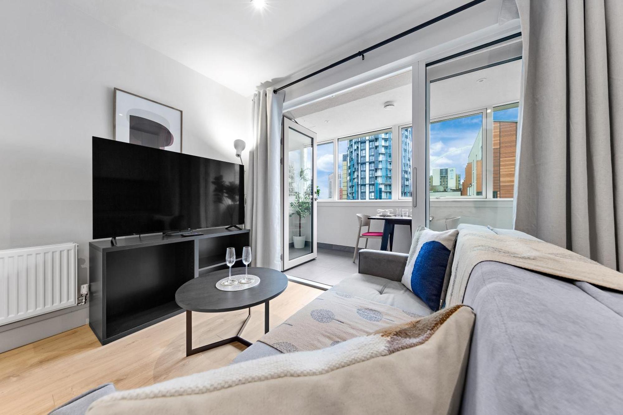 Stylish Retreats On Olympic Way Leilighet London Eksteriør bilde