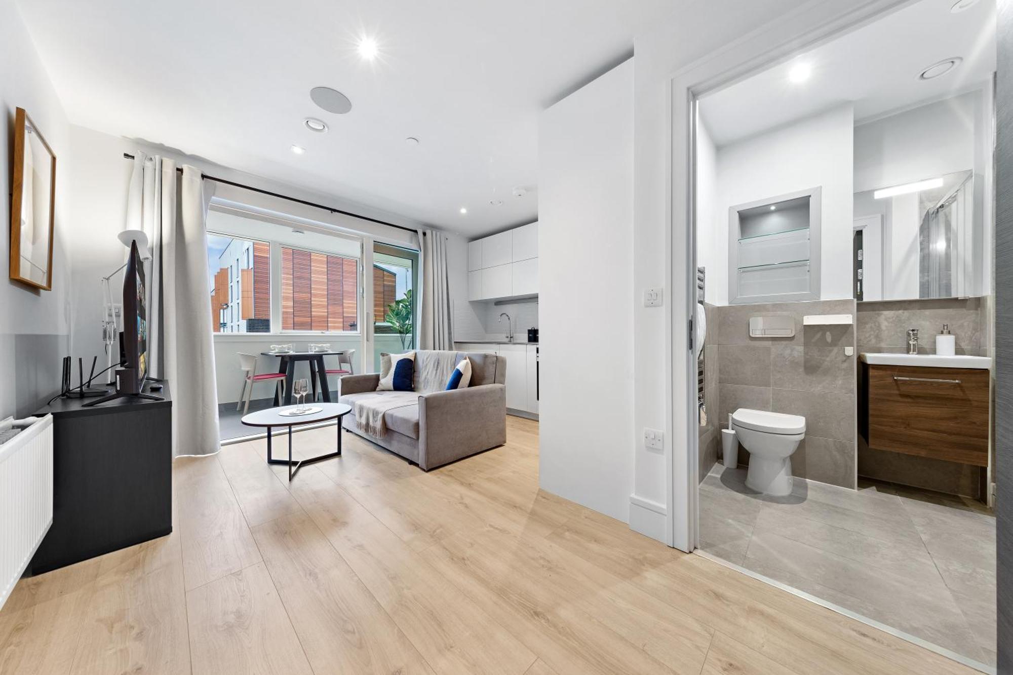 Stylish Retreats On Olympic Way Leilighet London Eksteriør bilde
