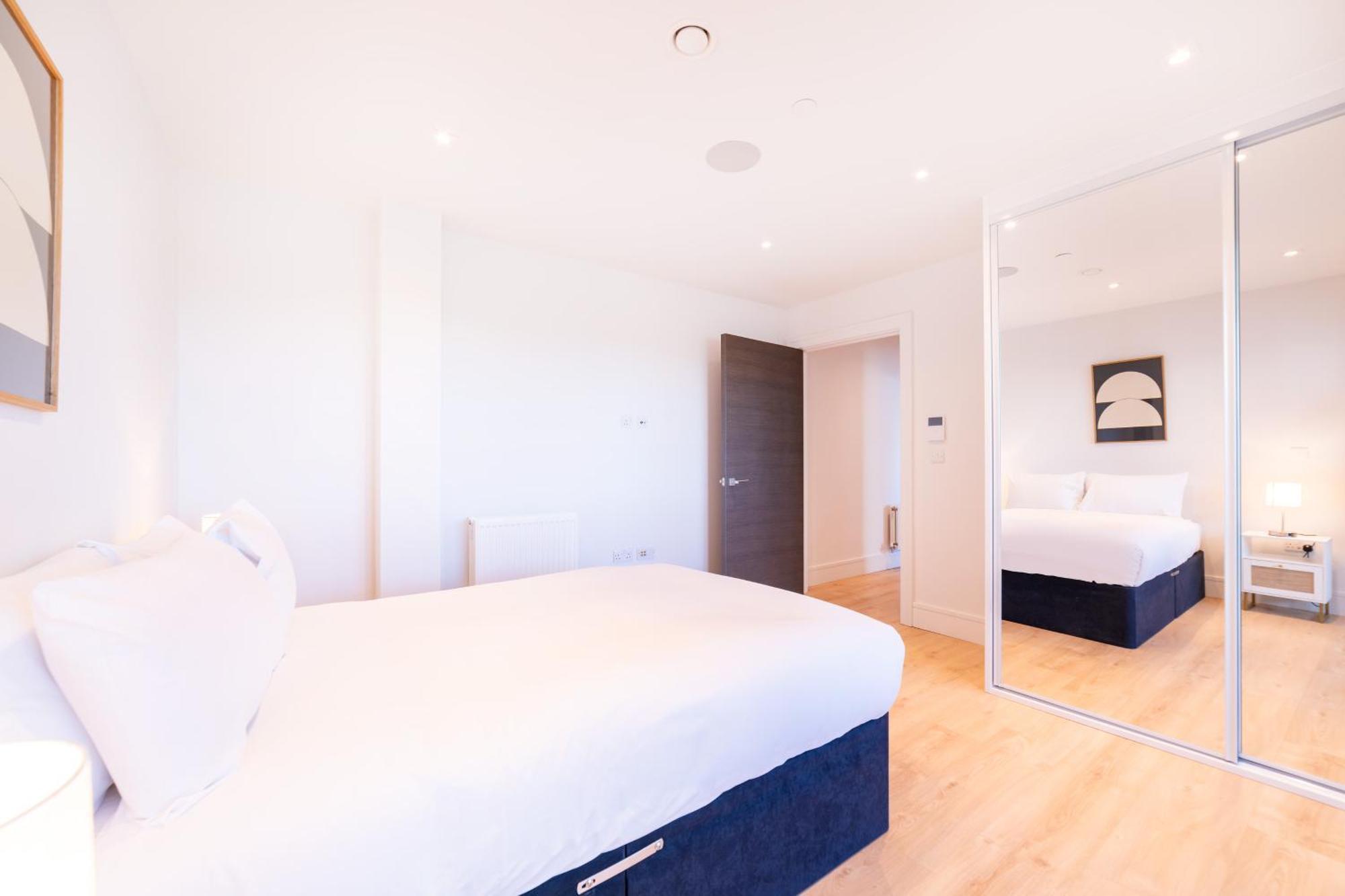 Stylish Retreats On Olympic Way Leilighet London Eksteriør bilde